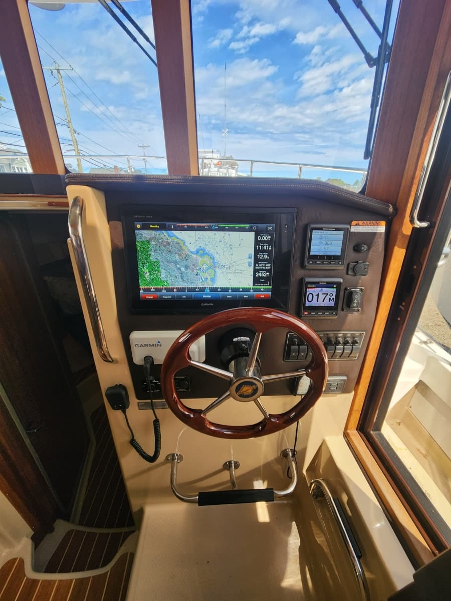2019 Ranger Tugs R-31 CB - Photo 6