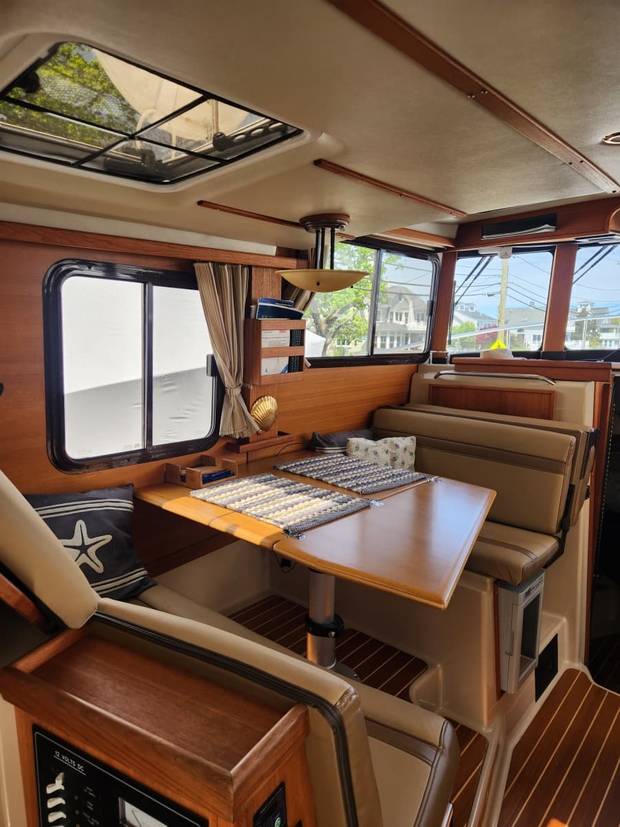 2019 Ranger Tugs R-31 CB - Photo 10