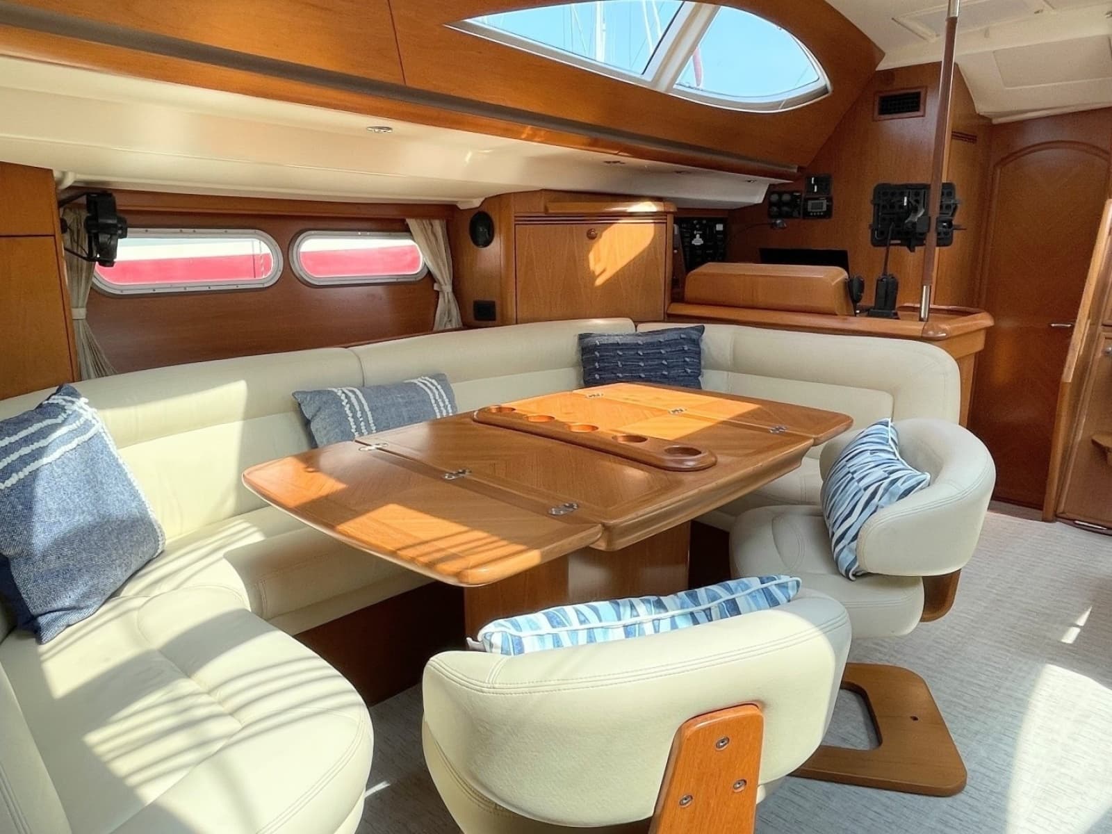 2007 Jeanneau Sun Odyssey 54 DS - Photo 8
