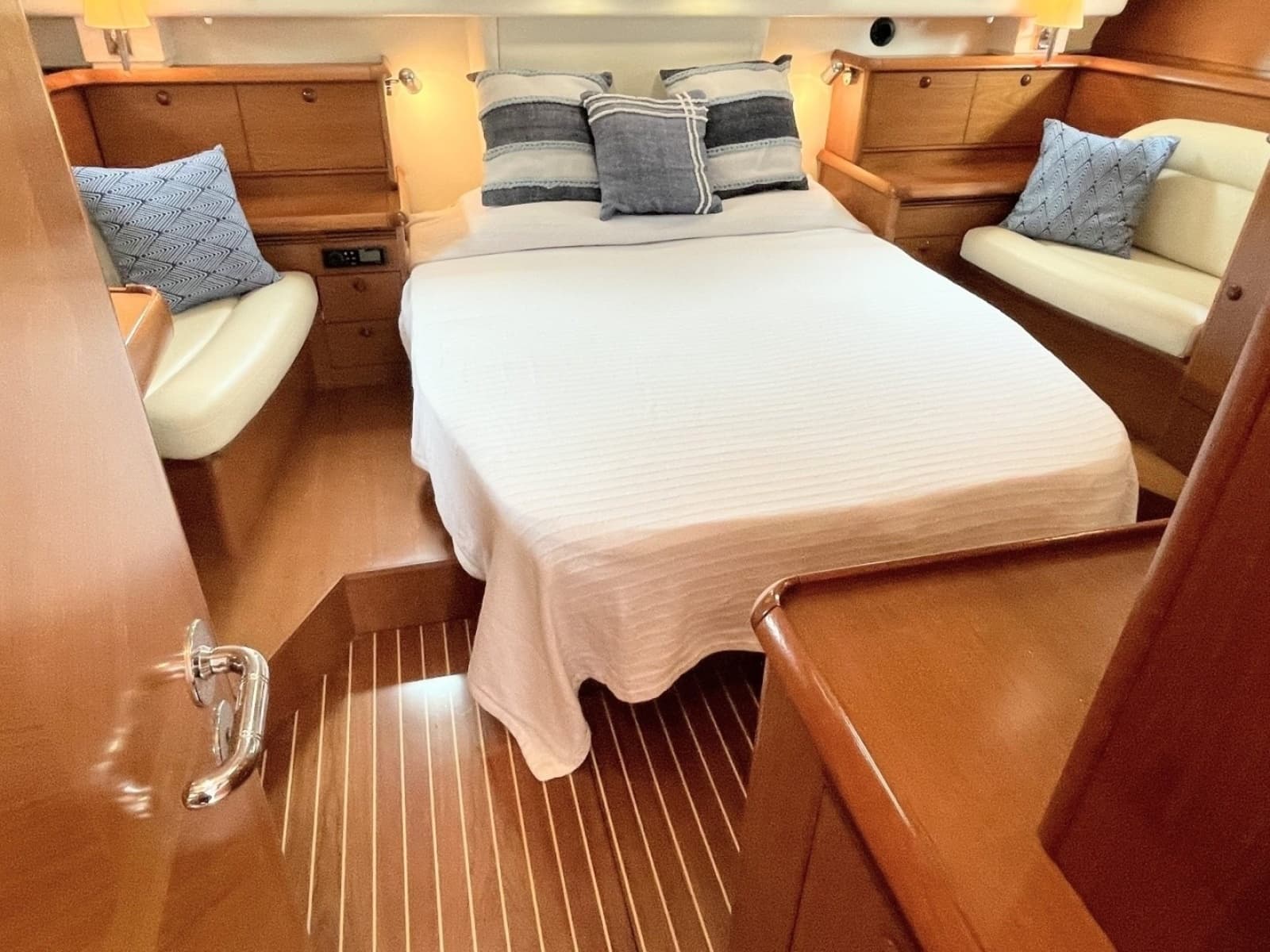 2007 Jeanneau Sun Odyssey 54 DS - Photo 17