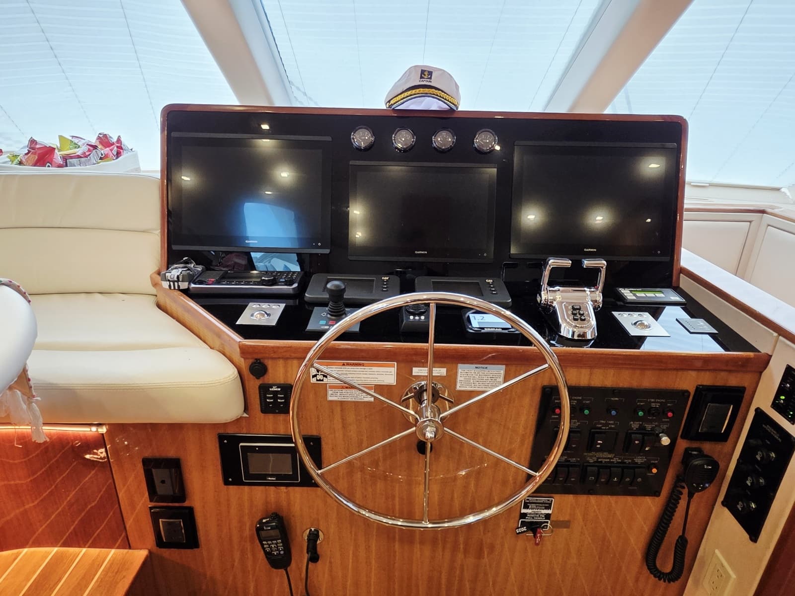 2008 Hatteras  - Photo 17