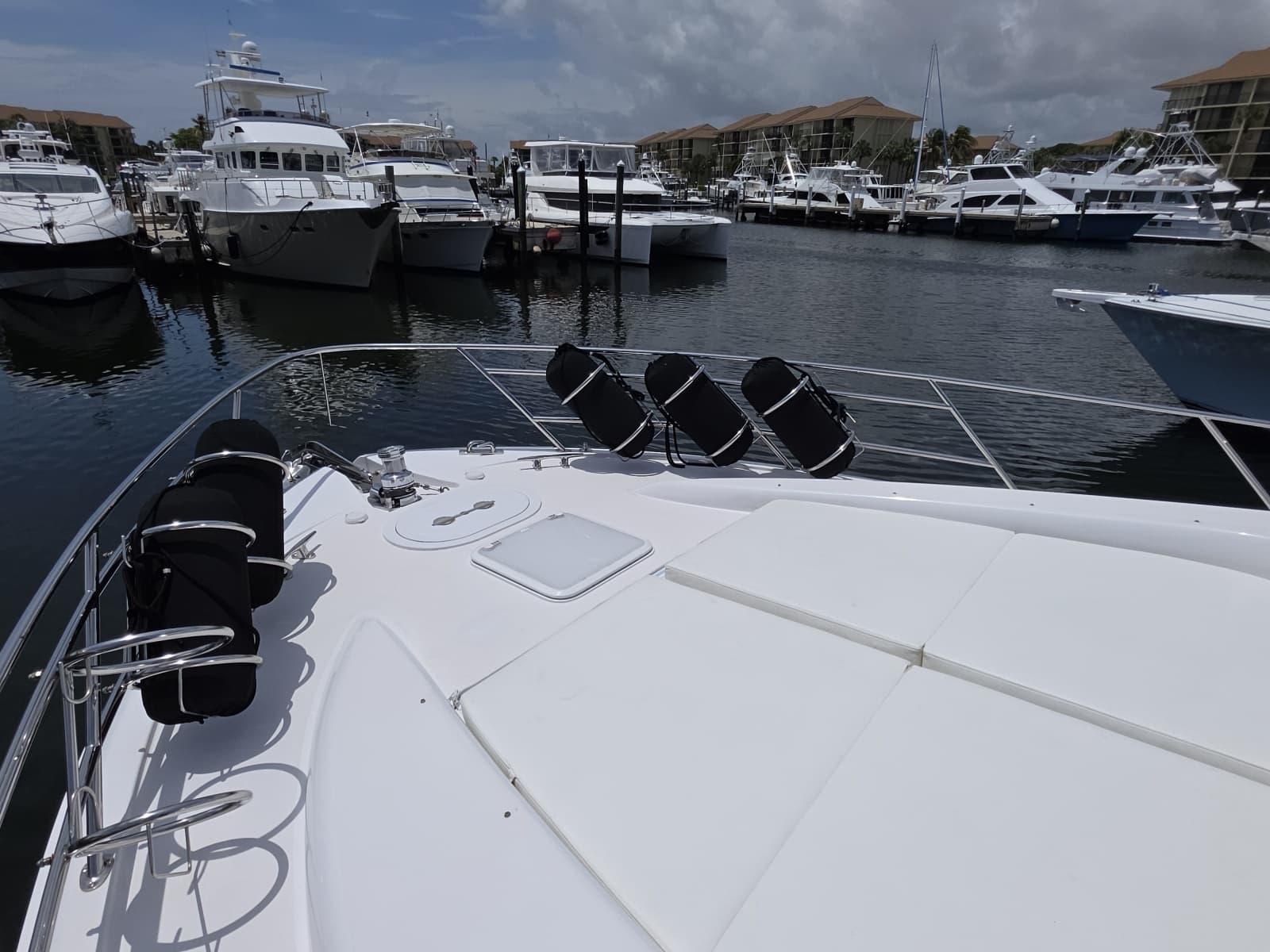 2008 Hatteras  - Photo 11