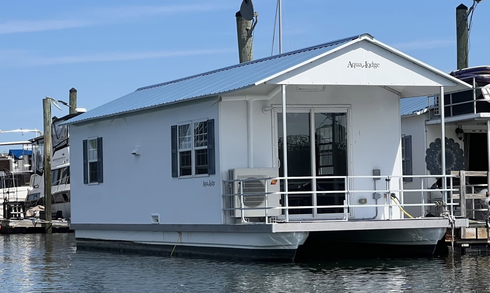 2017 Catamaran Cruisers  - Photo 2