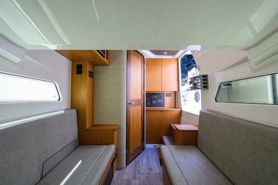 2021 Solace Center Console - Photo 3