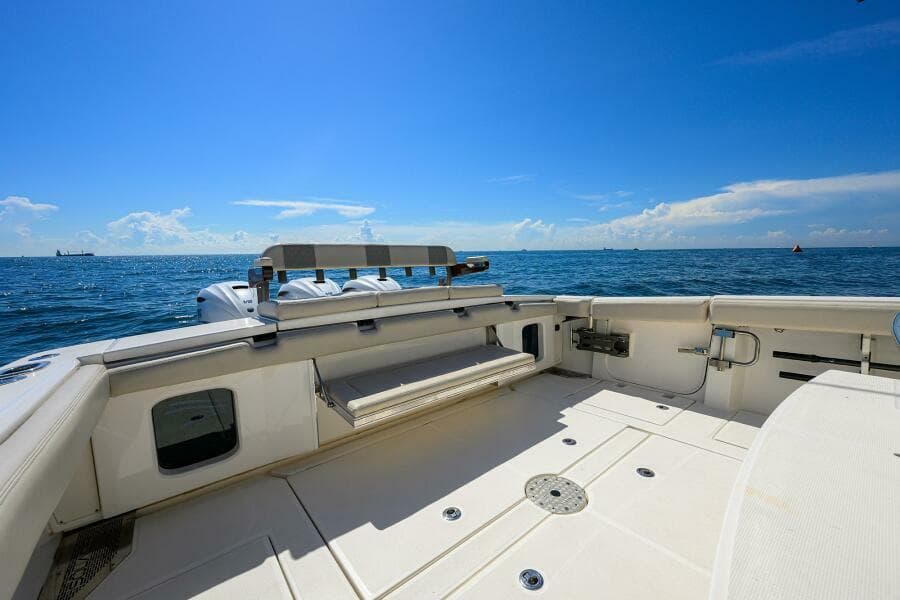 2021 Solace Center Console - Photo 13