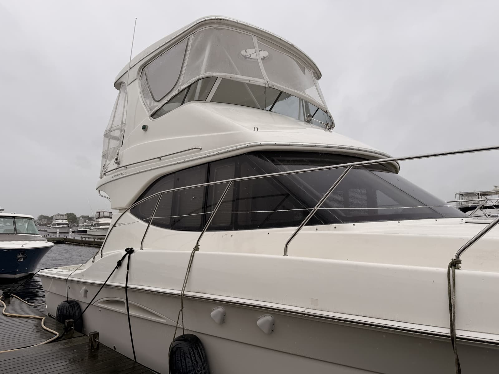 2006 Silverton 38 Convertible - Photo 30
