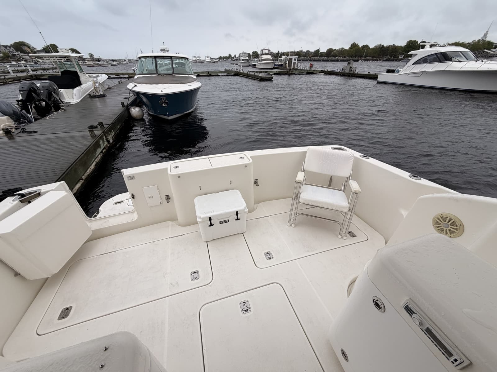 2006 Silverton 38 Convertible - Photo 7