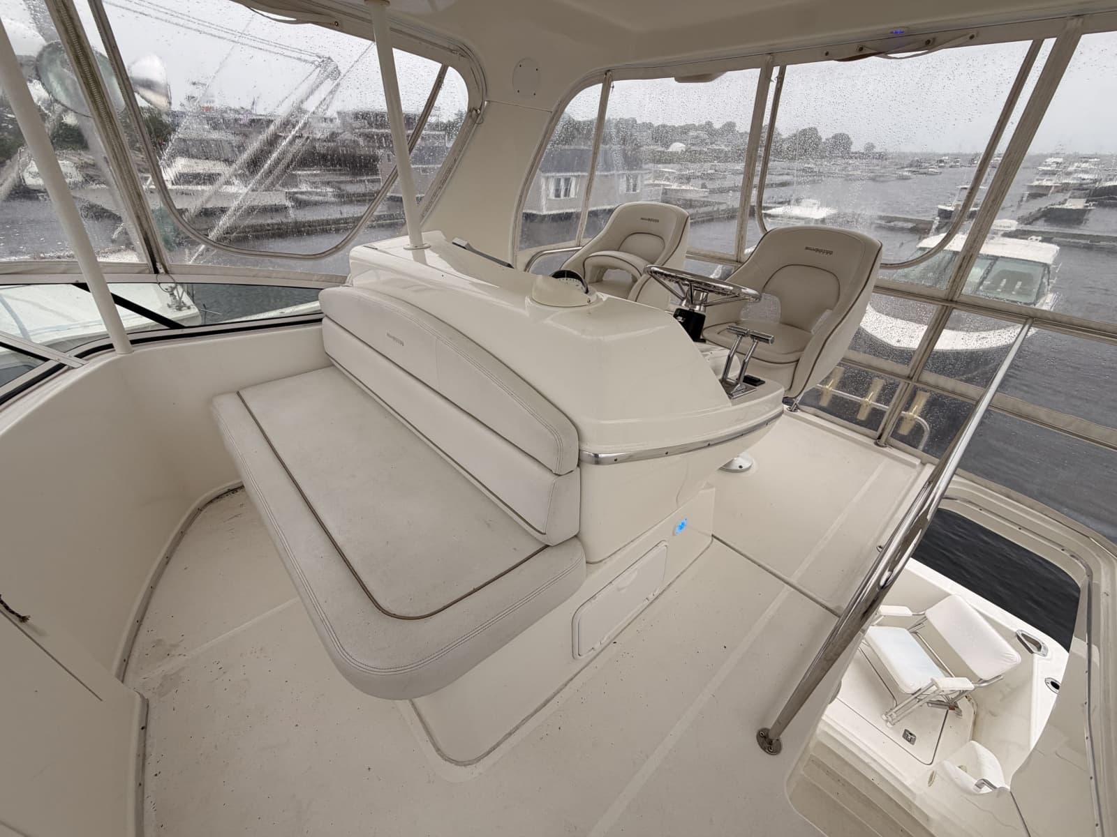 2006 Silverton 38 Convertible - Photo 27