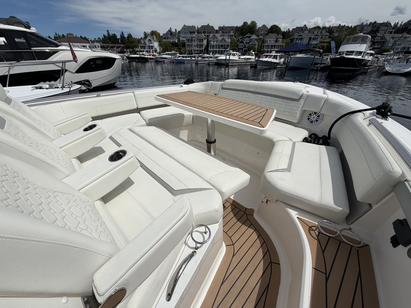 2023 Tiara Yachts 48 LS - Photo 22