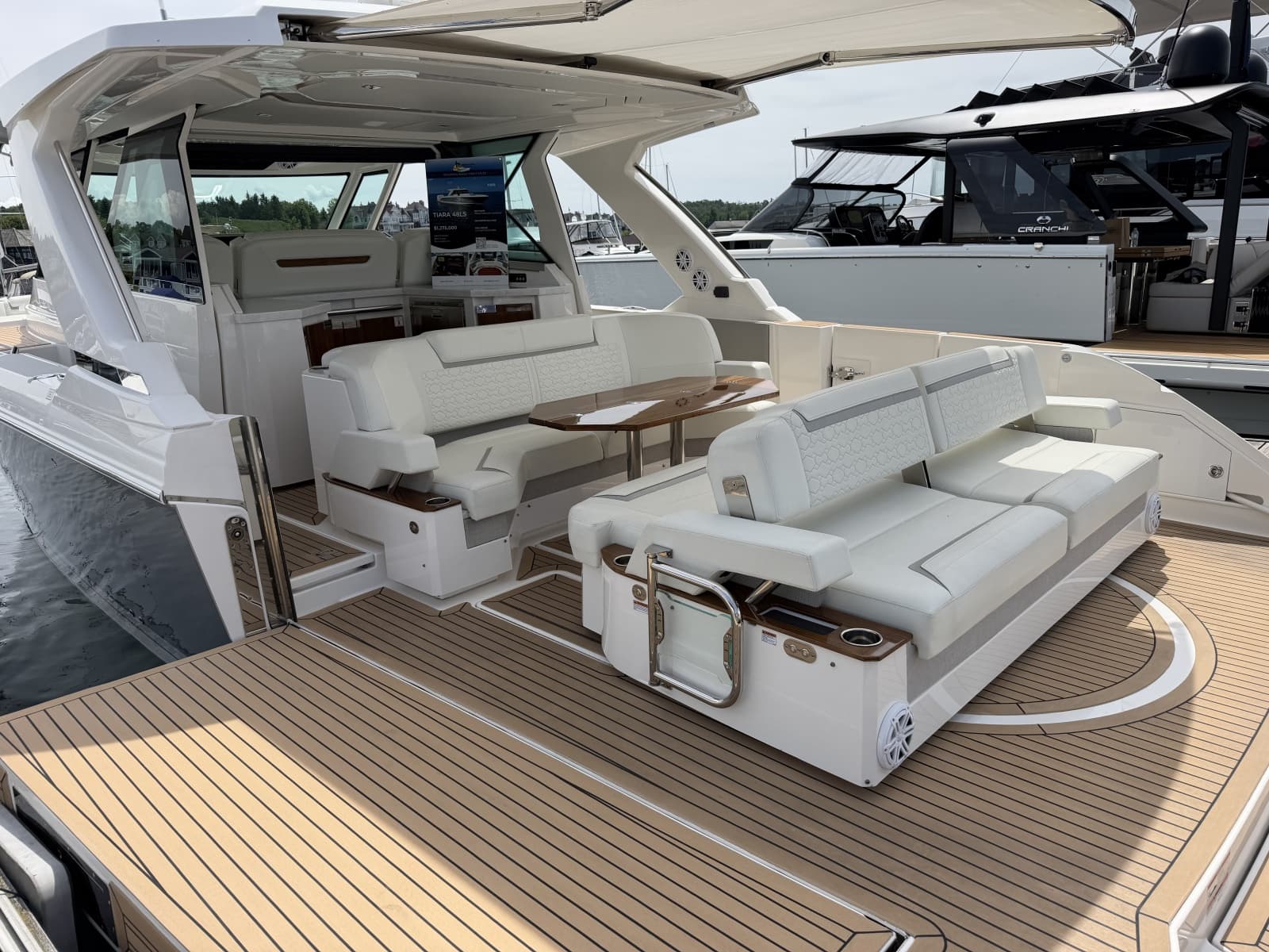 2023 Tiara Yachts 48 LS - Photo 9