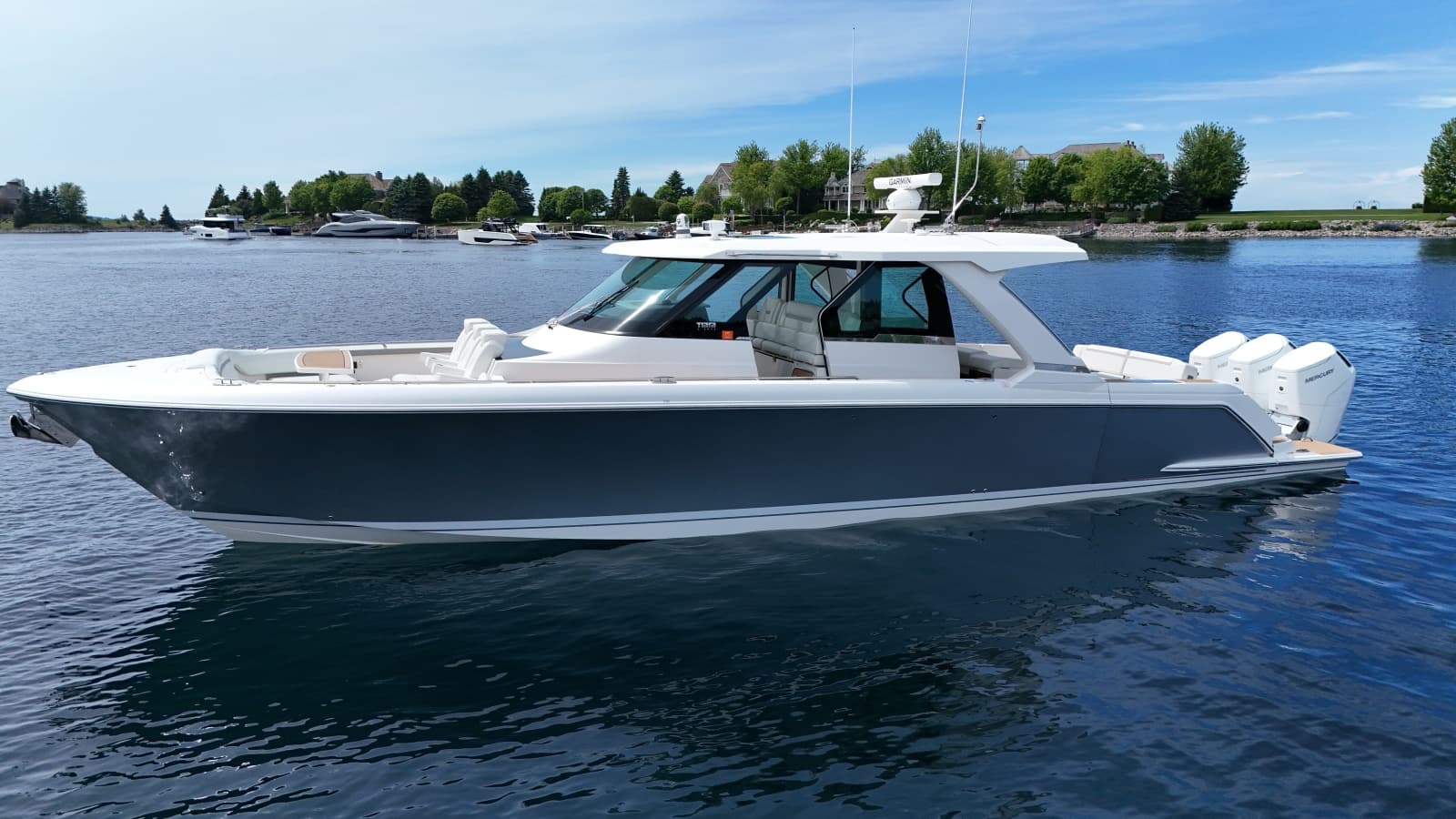 2023 Tiara Yachts 48 LS - Photo 1