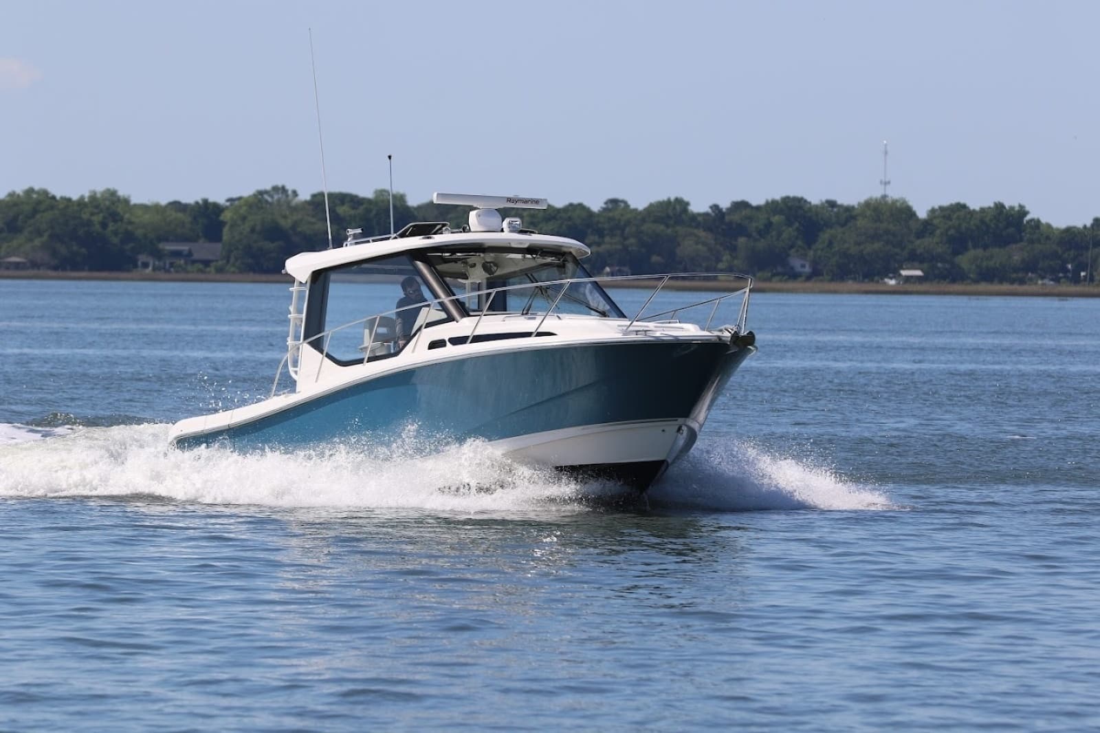 2021 Boston Whaler 325 Conquest - Photo 9