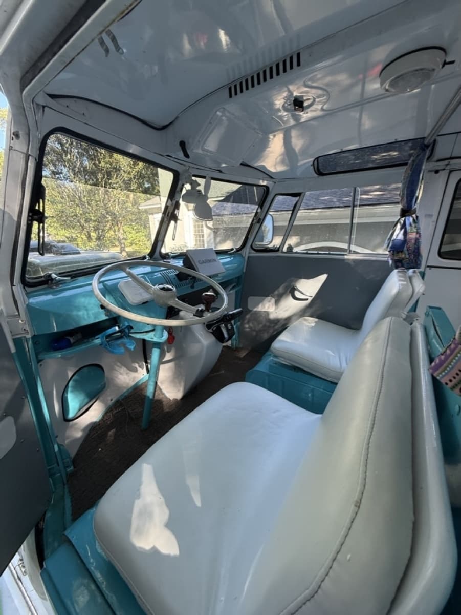 2024 Custom Whitacre Yacht Design VW Bus Tritoon - Photo 4