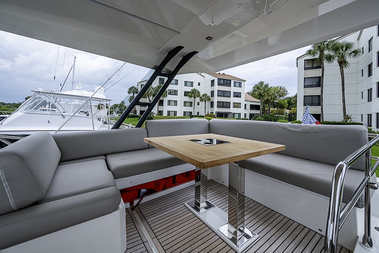2021 Prestige 520 - Photo 12