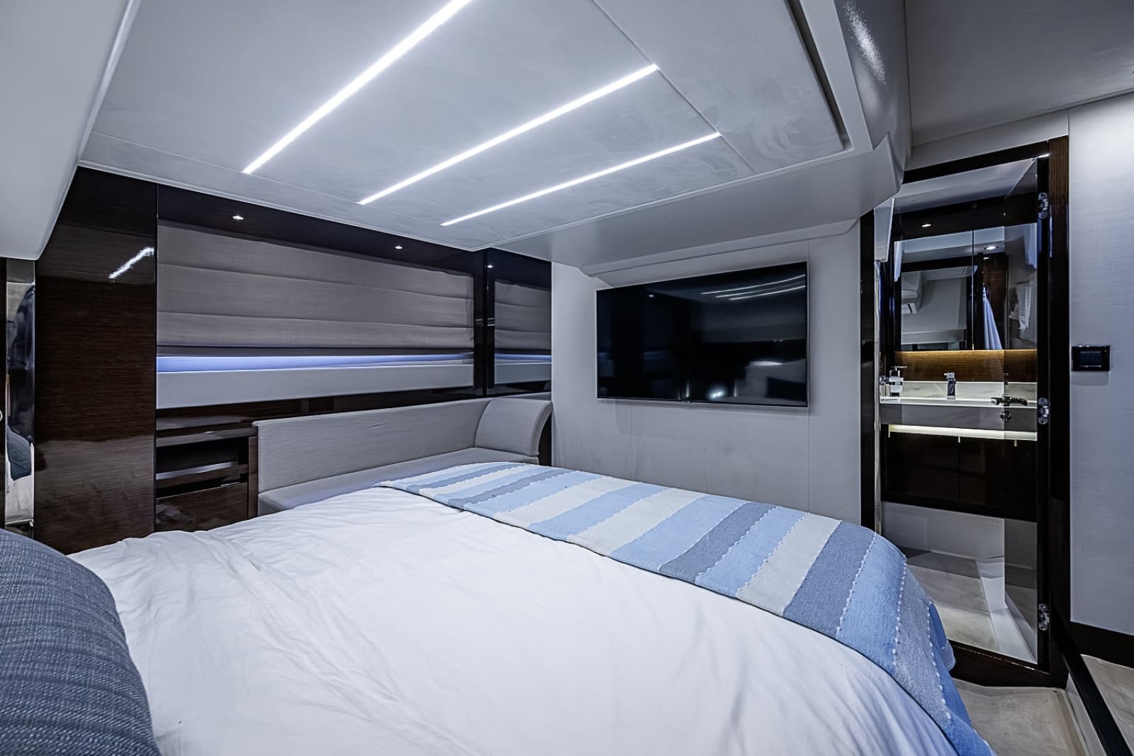 2021 Prestige 520 - Photo 35