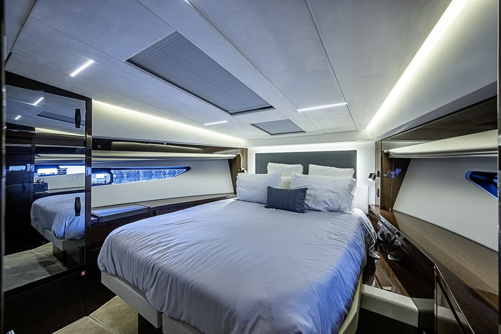 2021 Prestige 520 - Photo 37