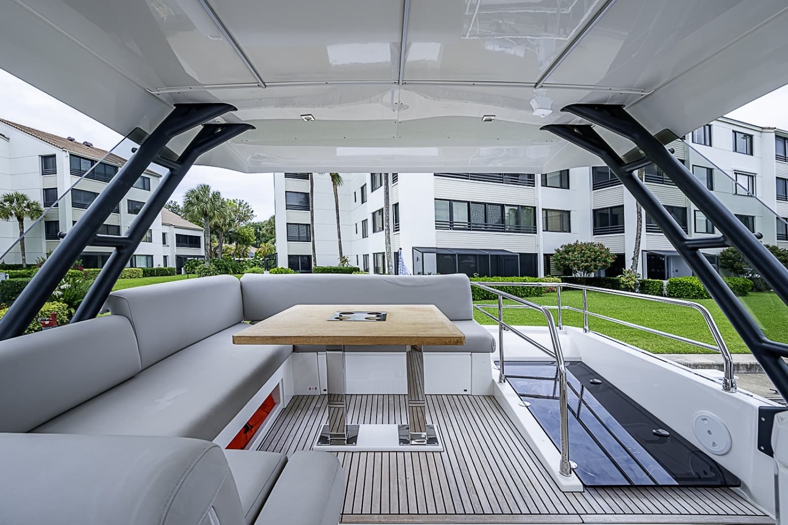 2021 Prestige 520 - Photo 14