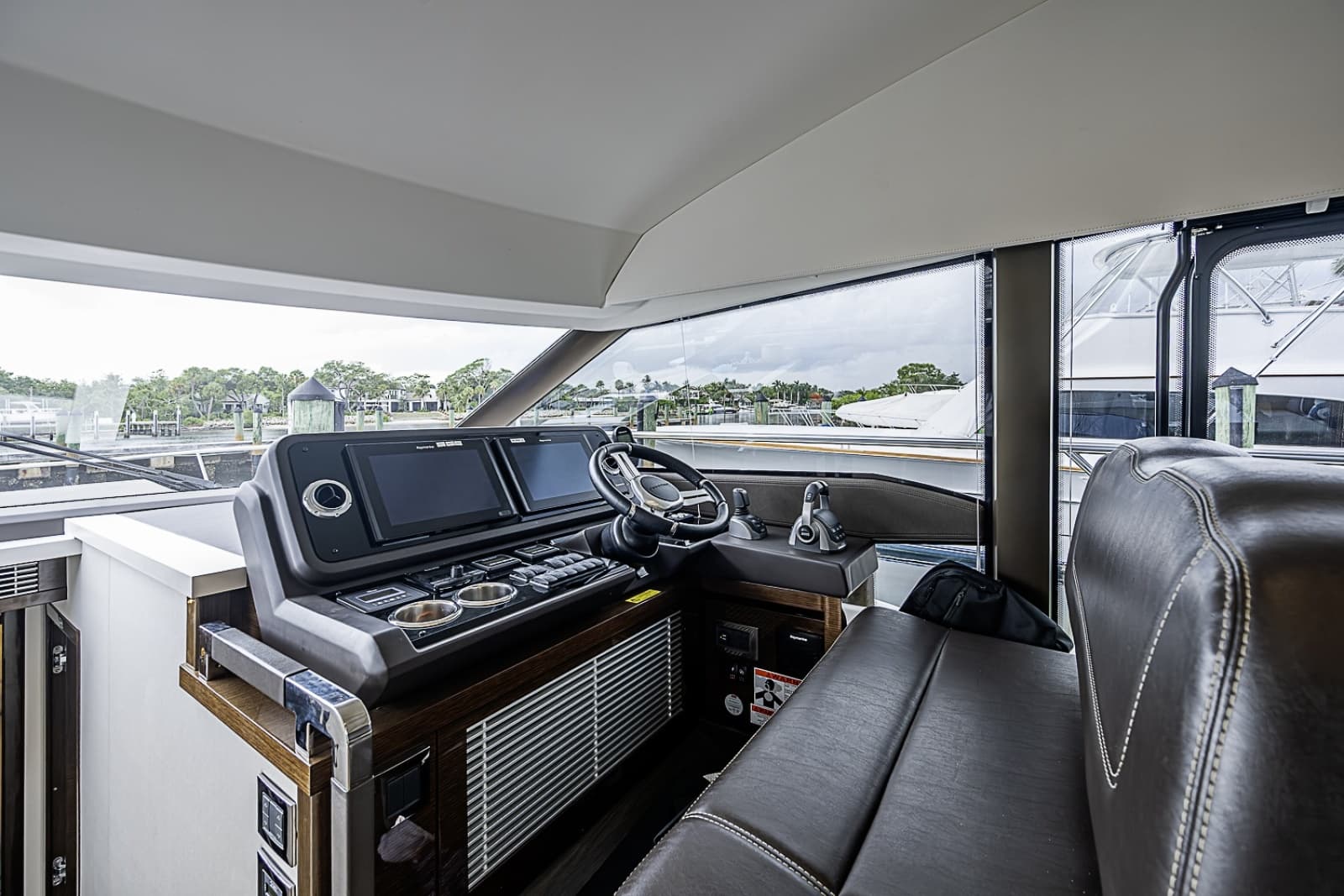 2021 Prestige 520 - Photo 27