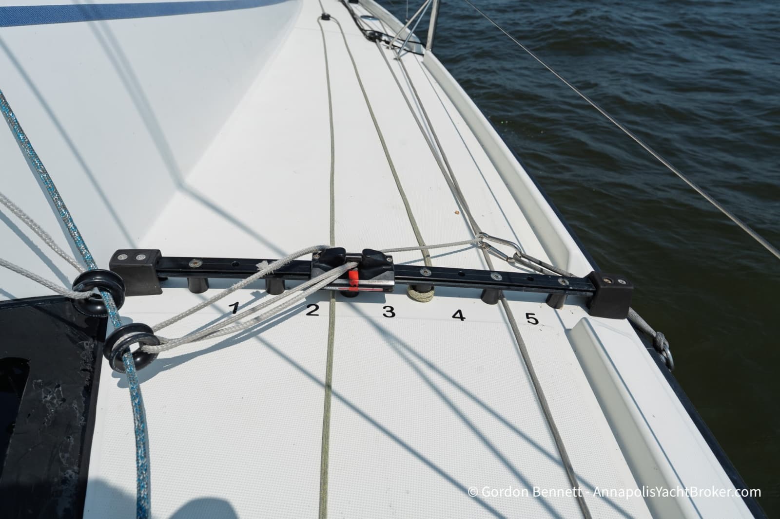 2020 Jeanneau Sun Fast 3300 - Photo 23