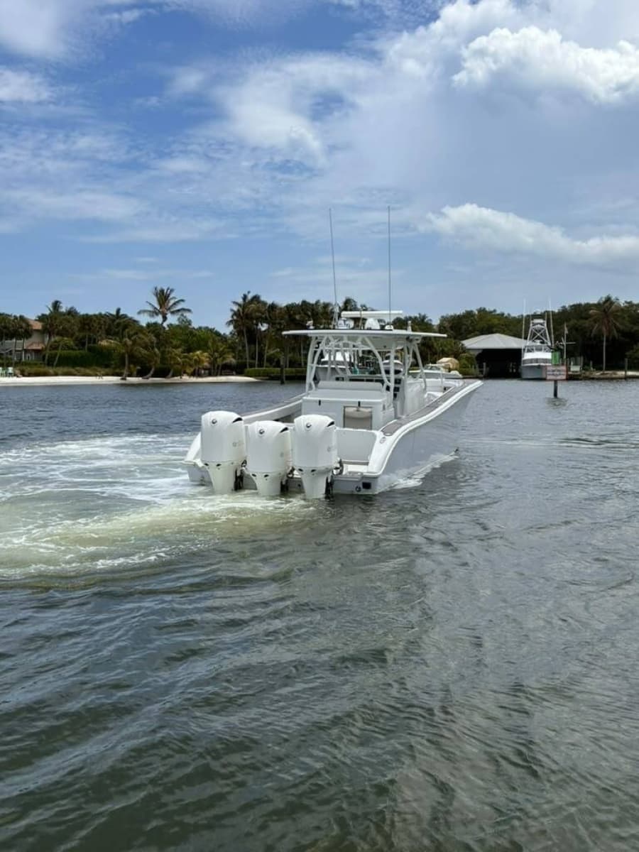 2014 Yellowfin 42 Offshore - Photo 20