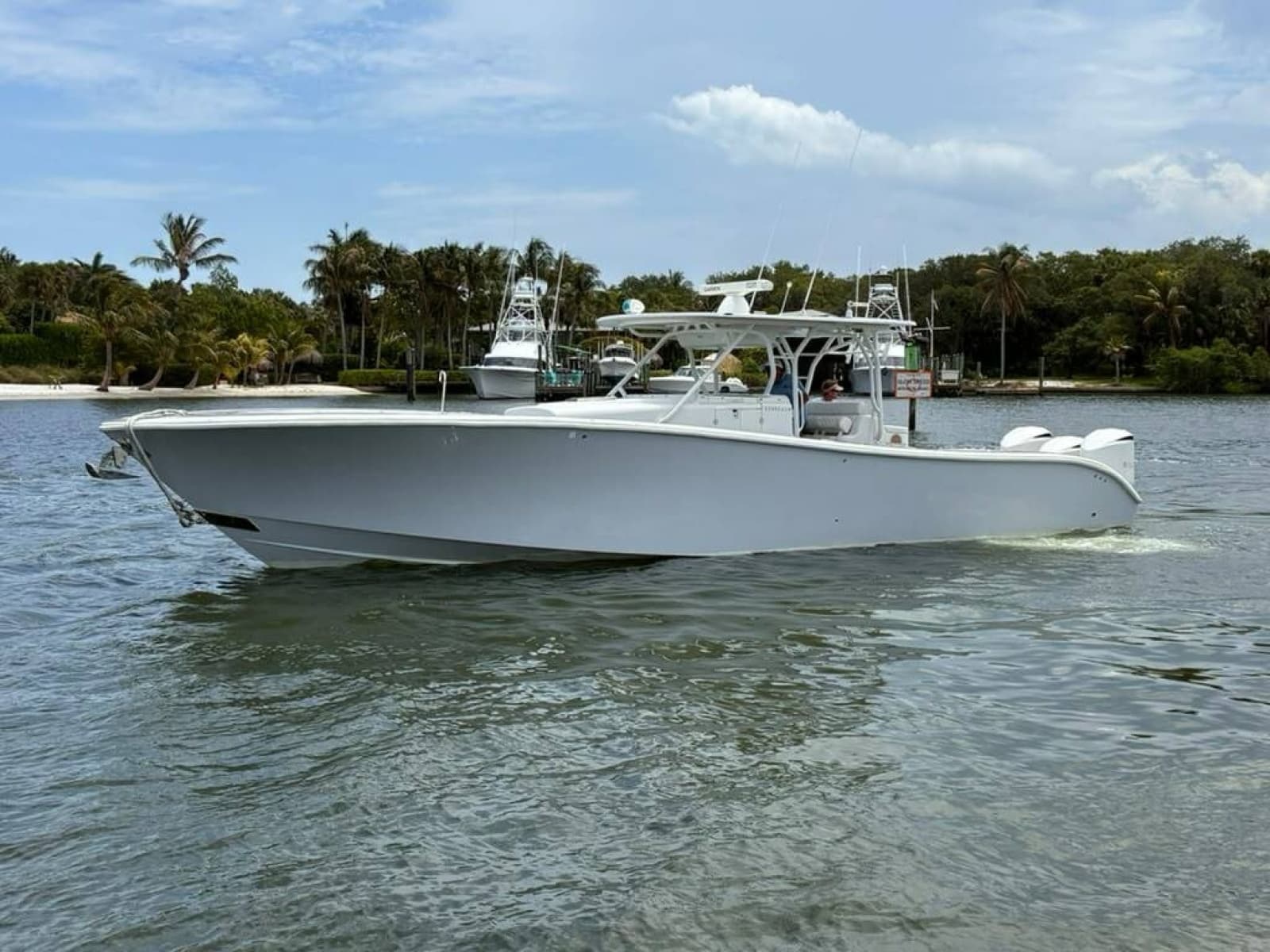 2014 Yellowfin 42 Offshore - Photo 6
