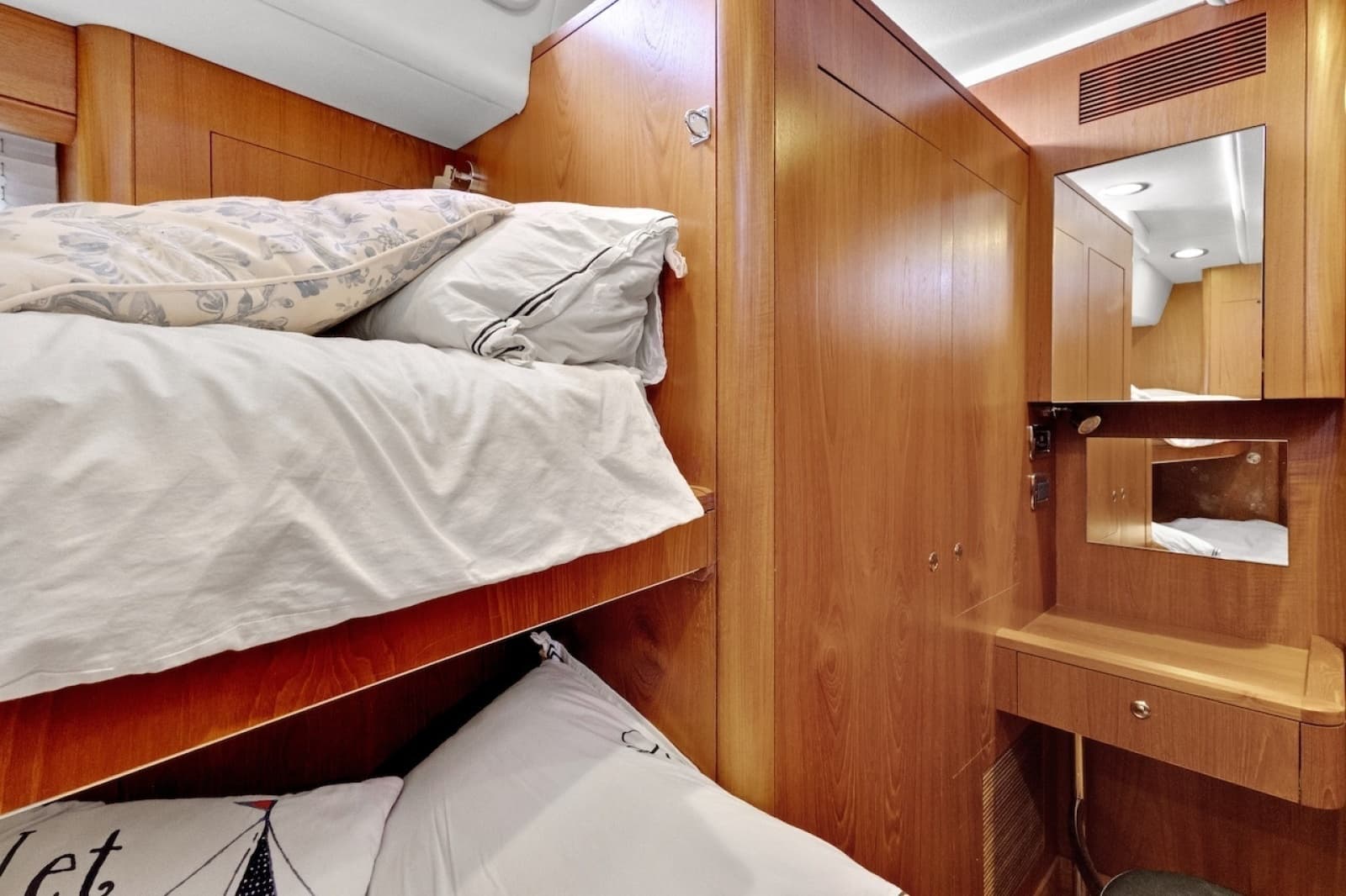 2011 Southerly 57 RS - Photo 61