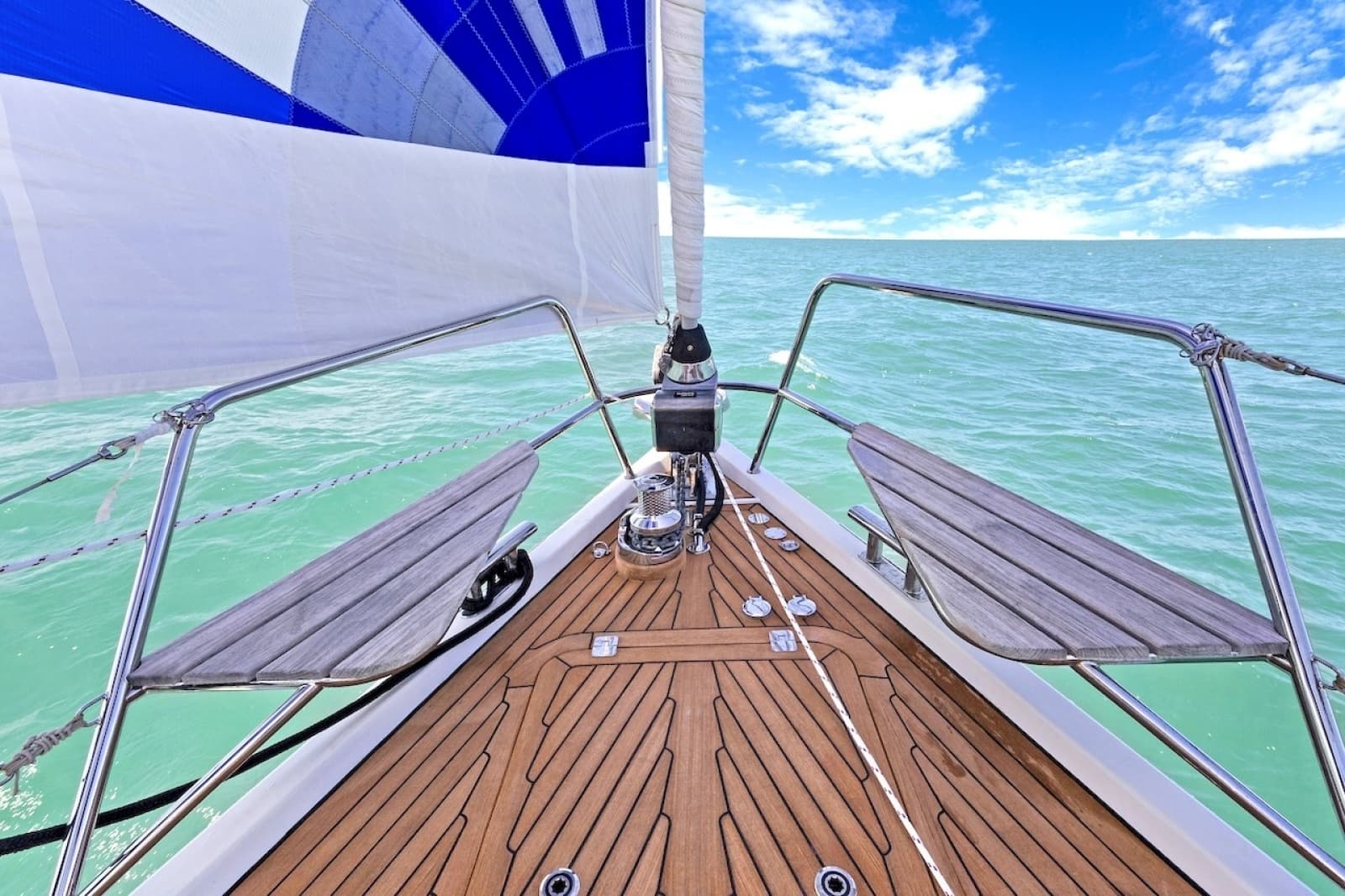 2011 Southerly 57 RS - Photo 9