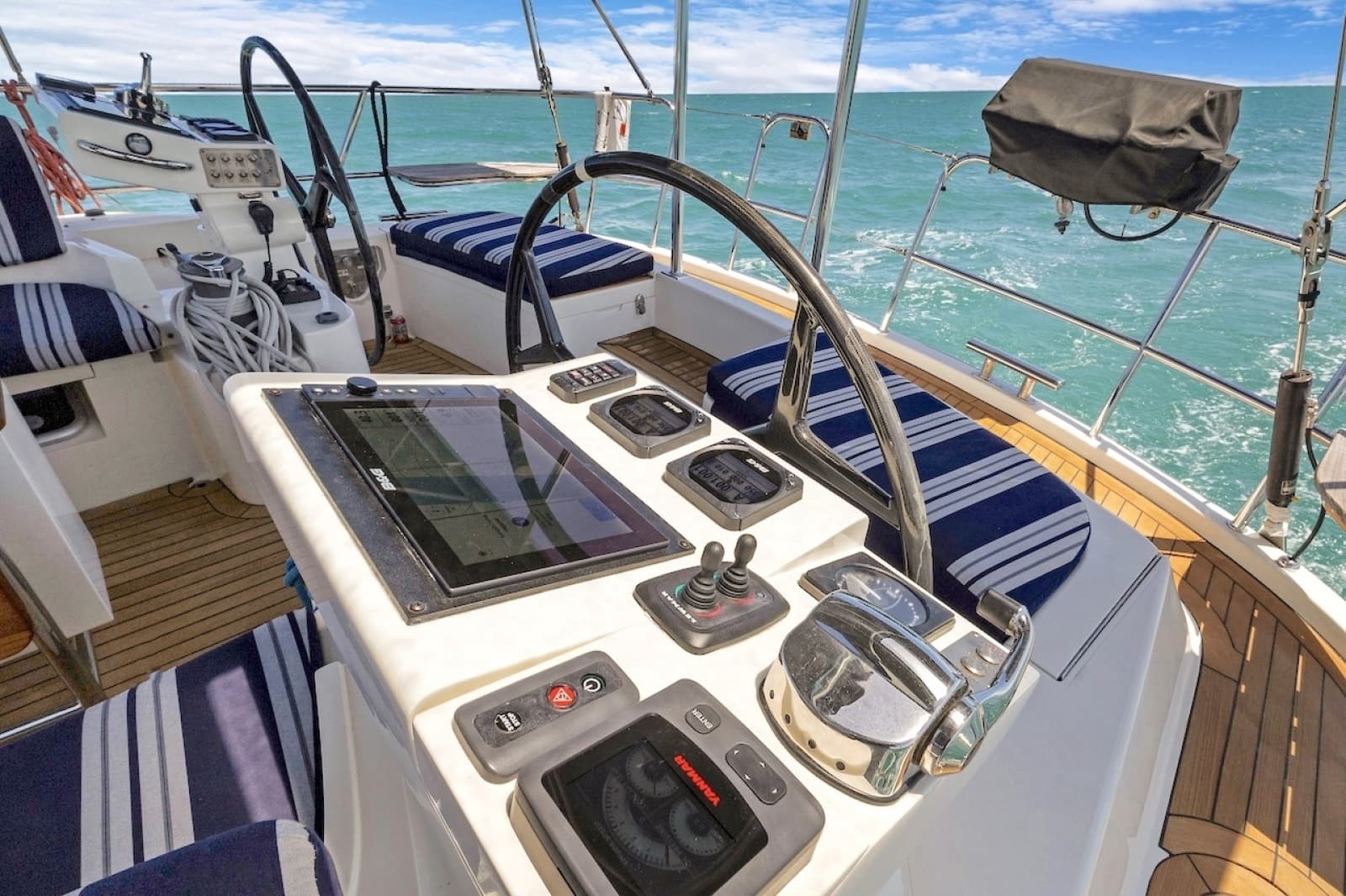 2011 Southerly 57 RS - Photo 22