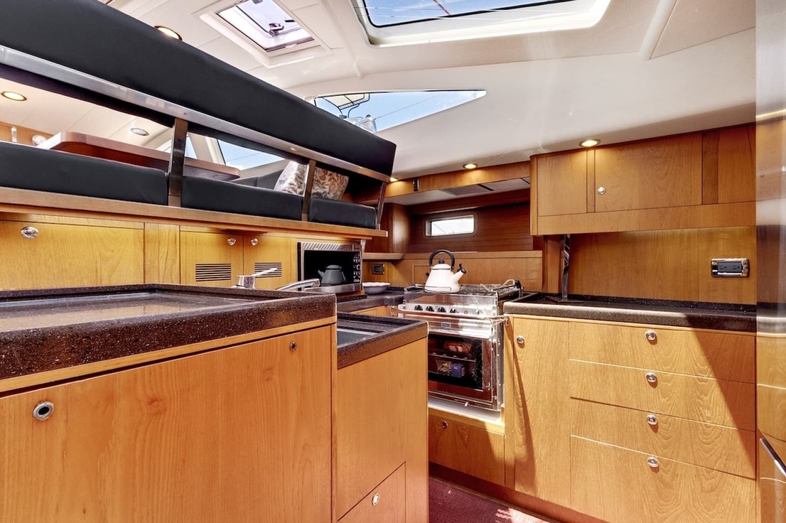 2011 Southerly 57 RS - Photo 41