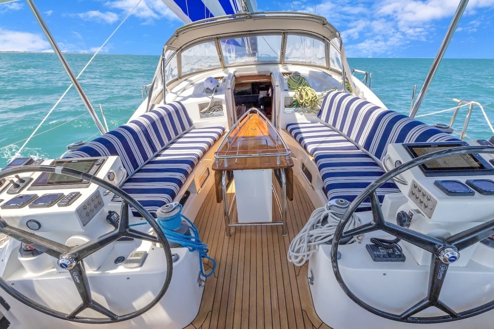 2011 Southerly 57 RS - Photo 25