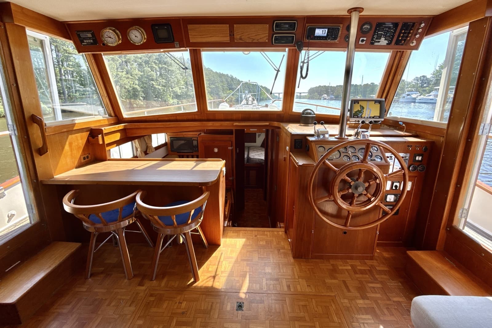 1990 Grand Banks 46 Classic - Photo 13