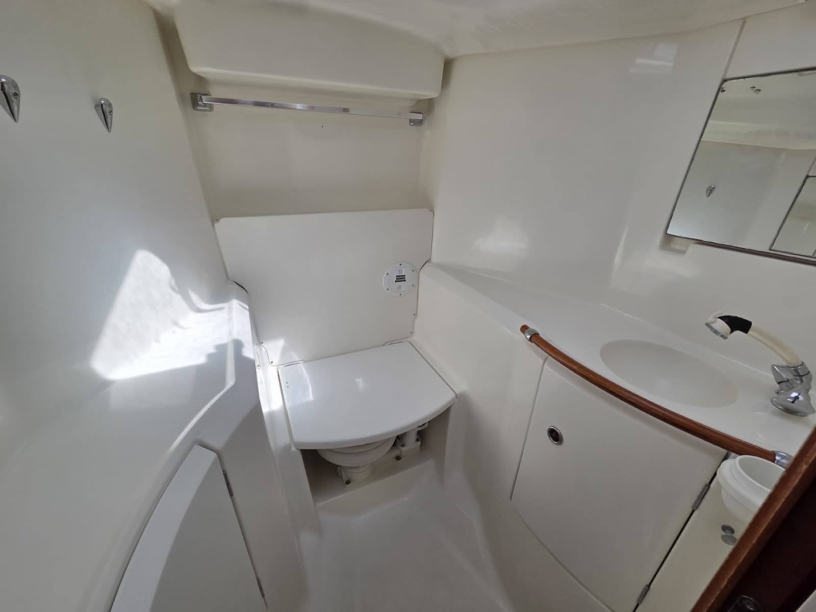 2000 Beneteau Oceanis 411 - Photo 7
