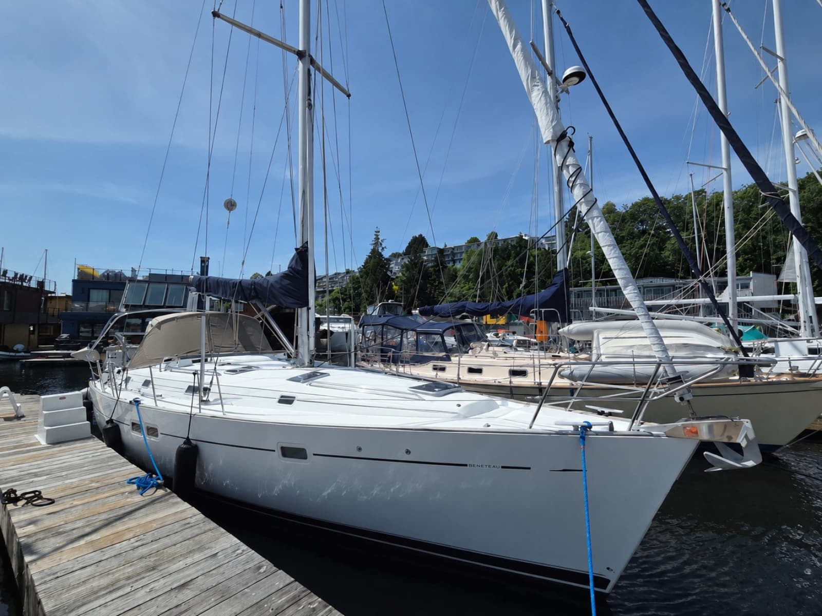 2000 Beneteau Oceanis 411 - Photo 23