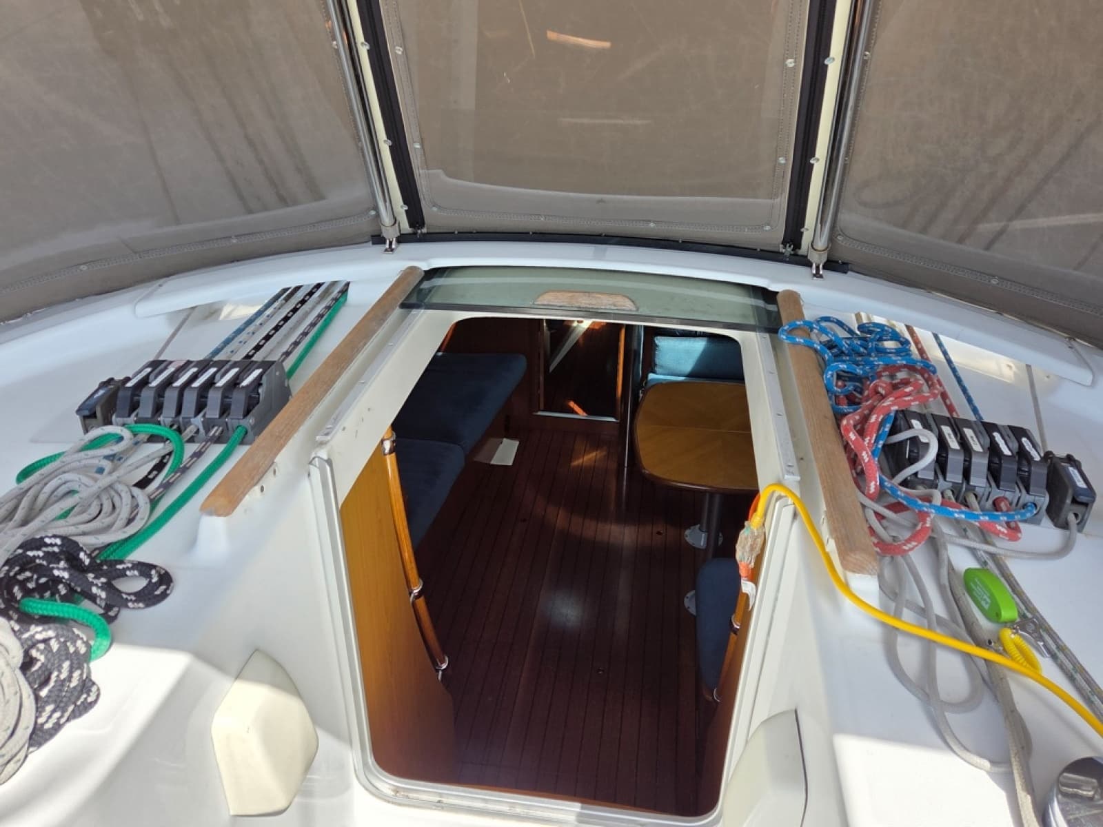 2000 Beneteau Oceanis 411 - Photo 19