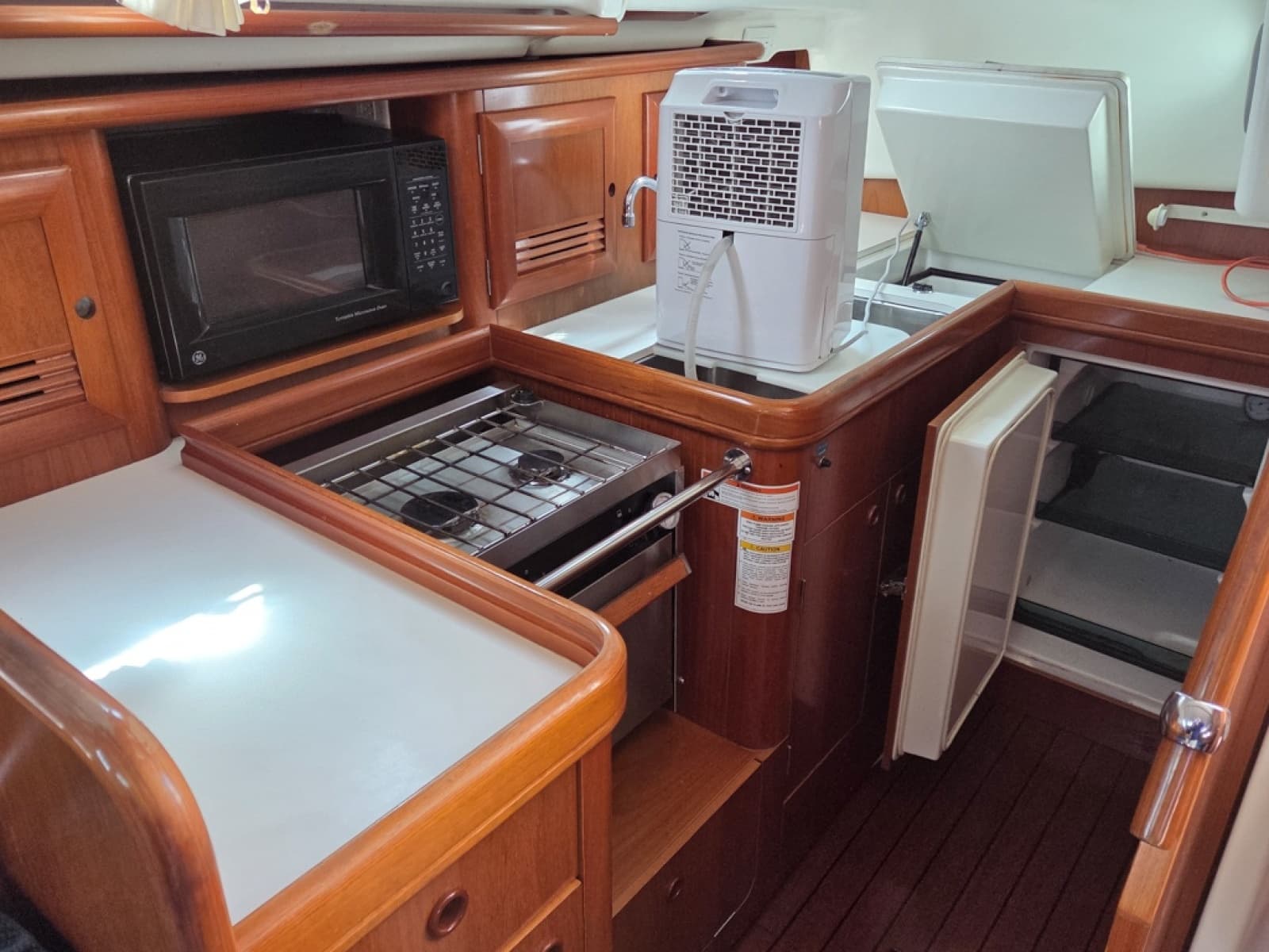 2000 Beneteau Oceanis 411 - Photo 8