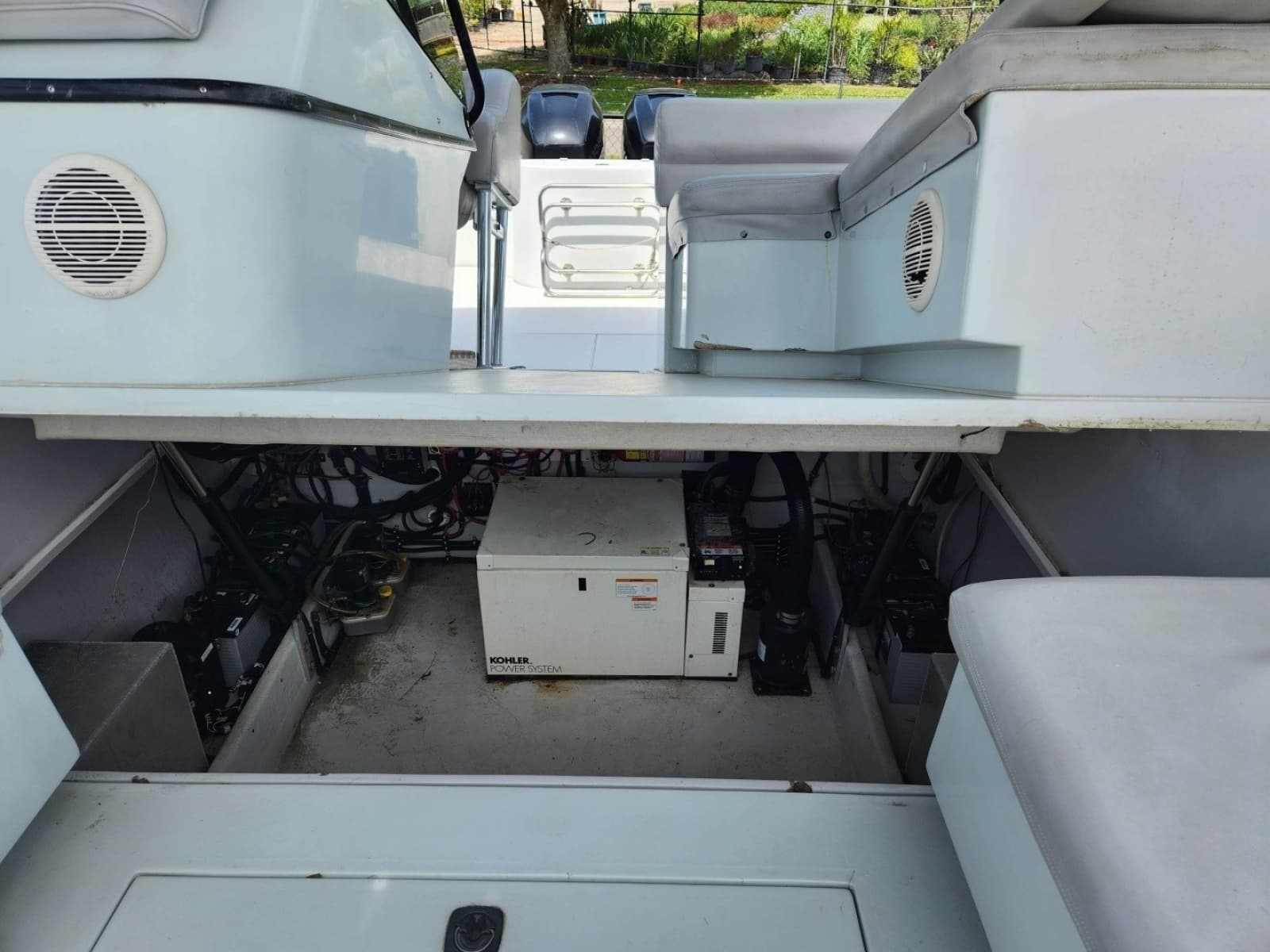 2001 Contender 35 Side Console - Photo 21
