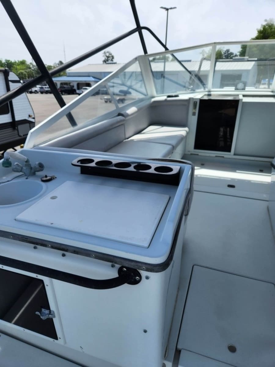 2001 Contender 35 Side Console - Photo 10