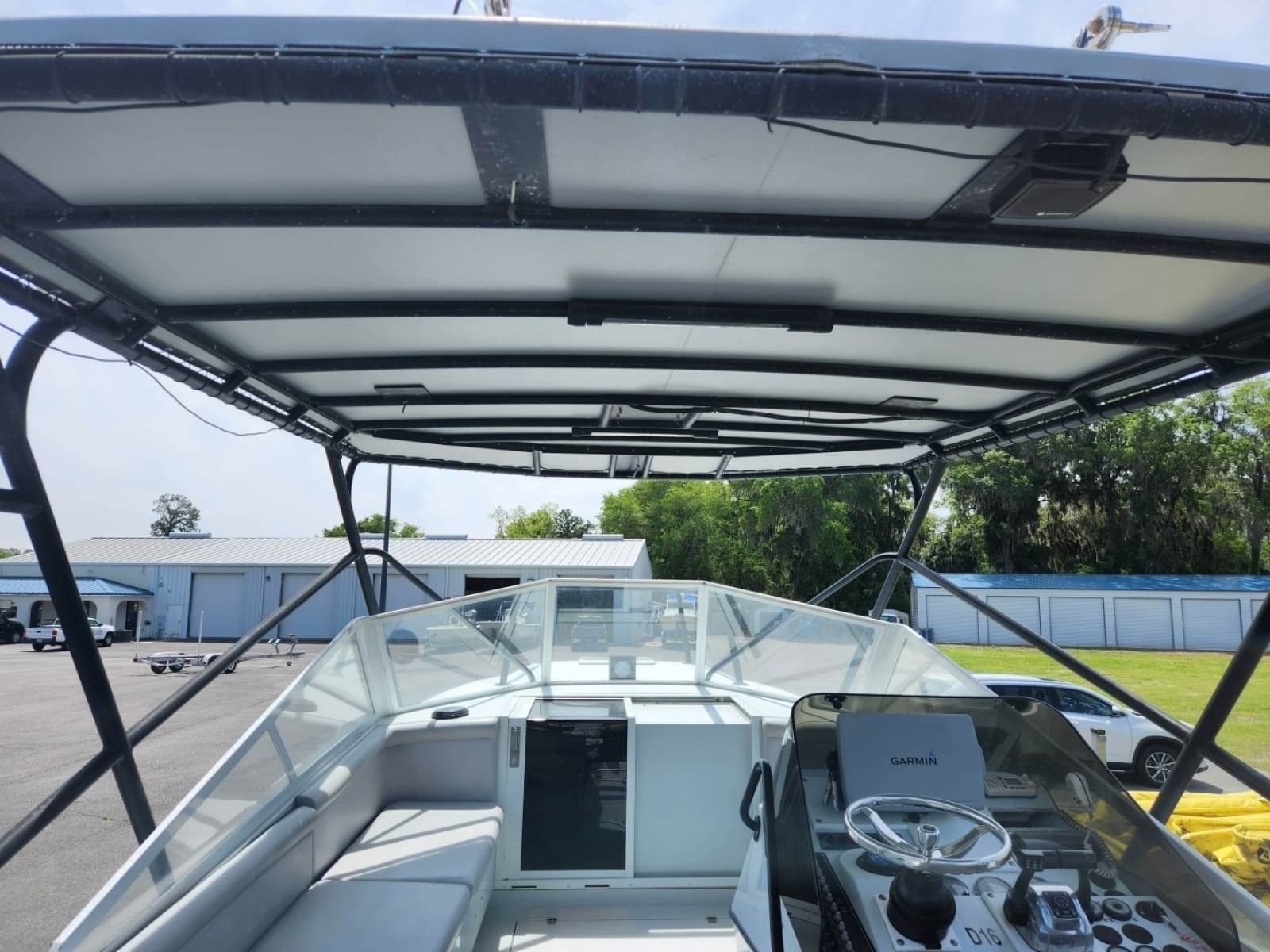 2001 Contender 35 Side Console - Photo 22
