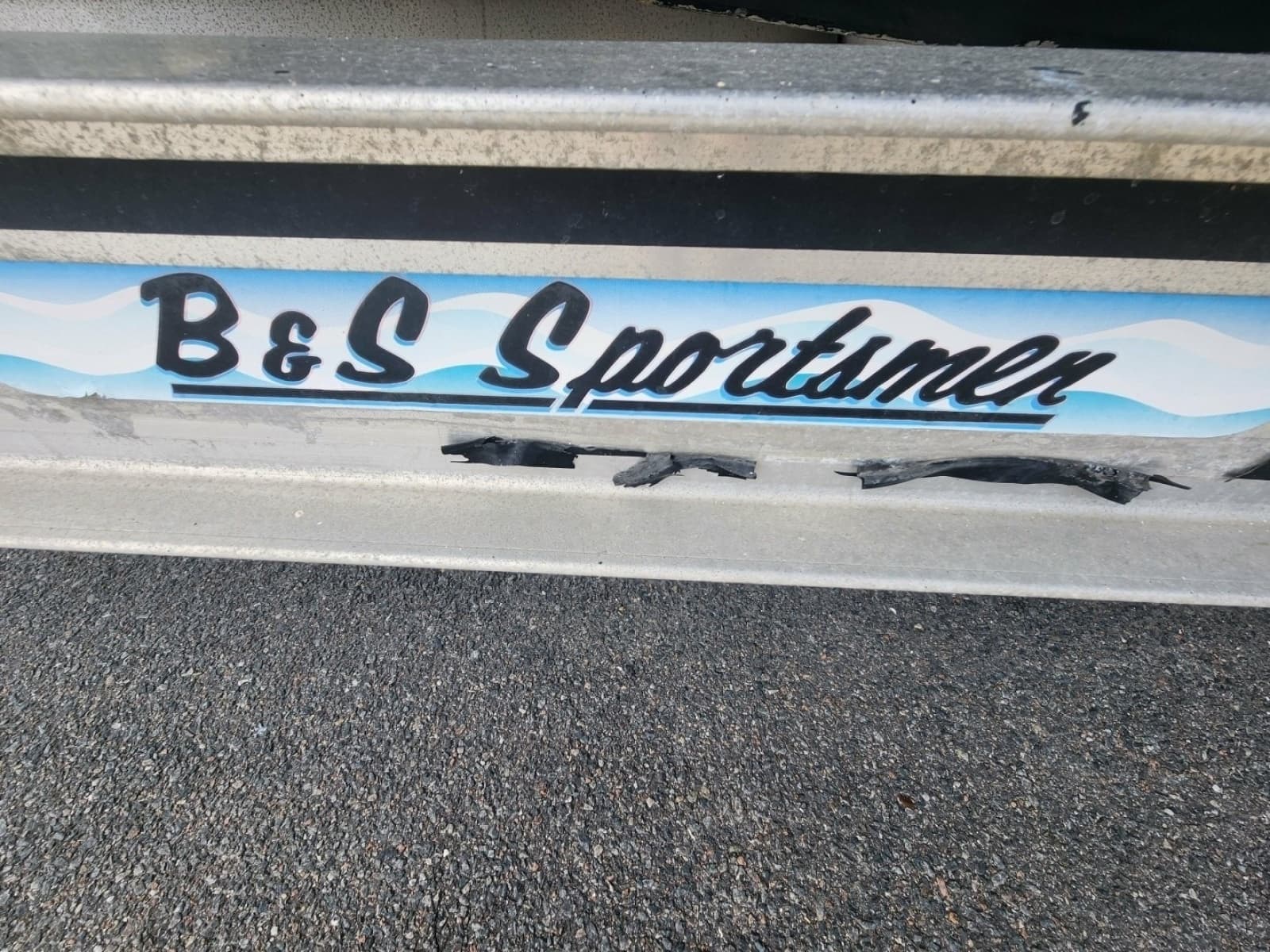 2001 Contender 35 Side Console - Photo 20