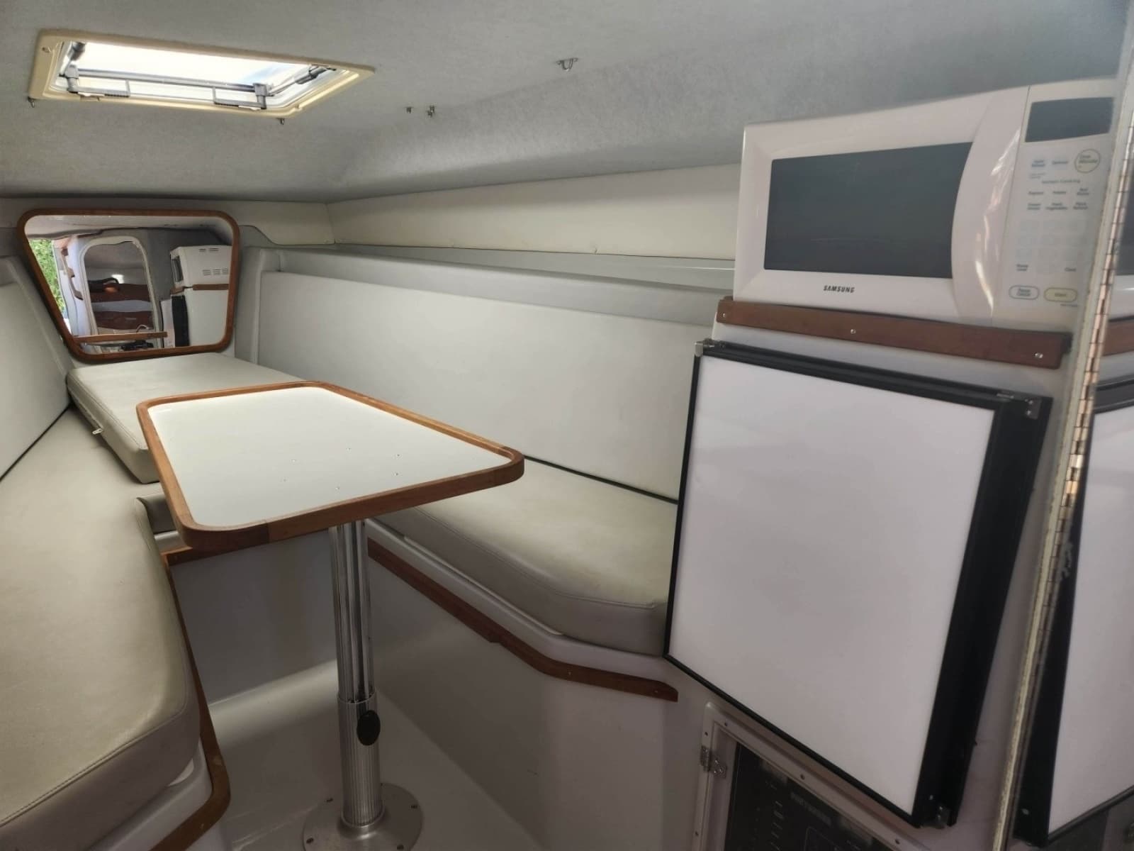 2001 Contender 35 Side Console - Photo 15