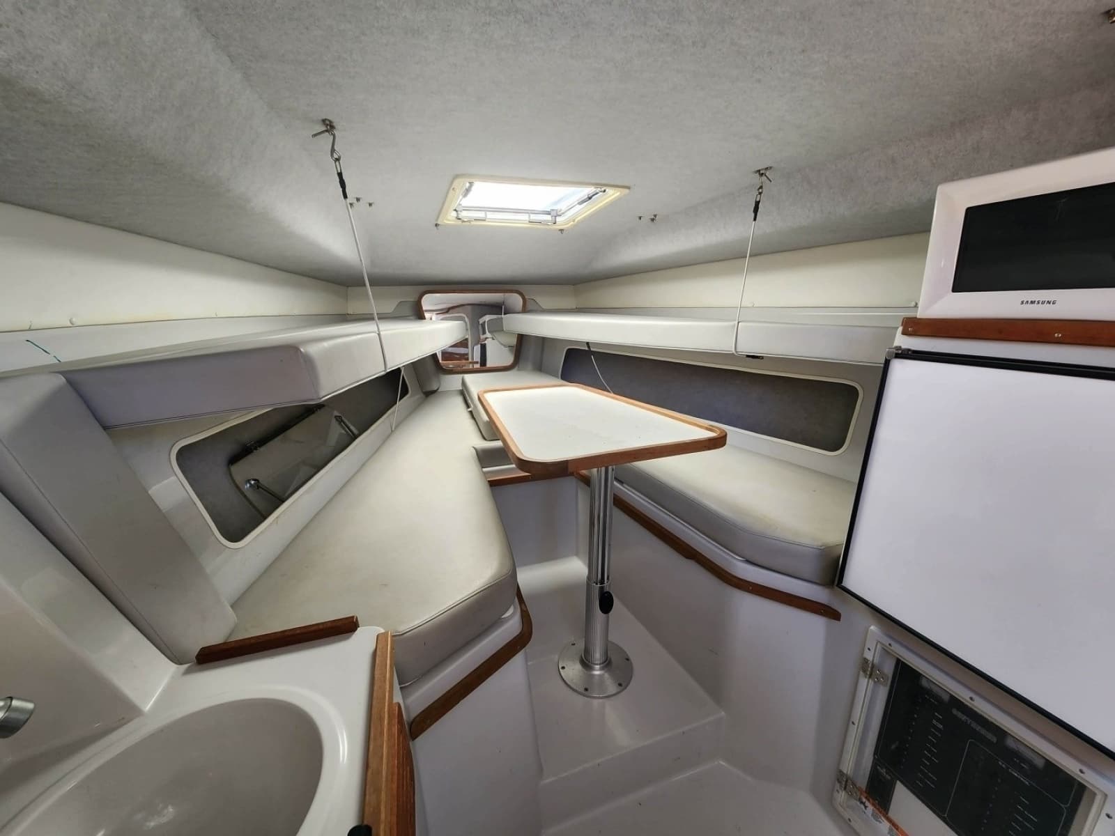 2001 Contender 35 Side Console - Photo 14