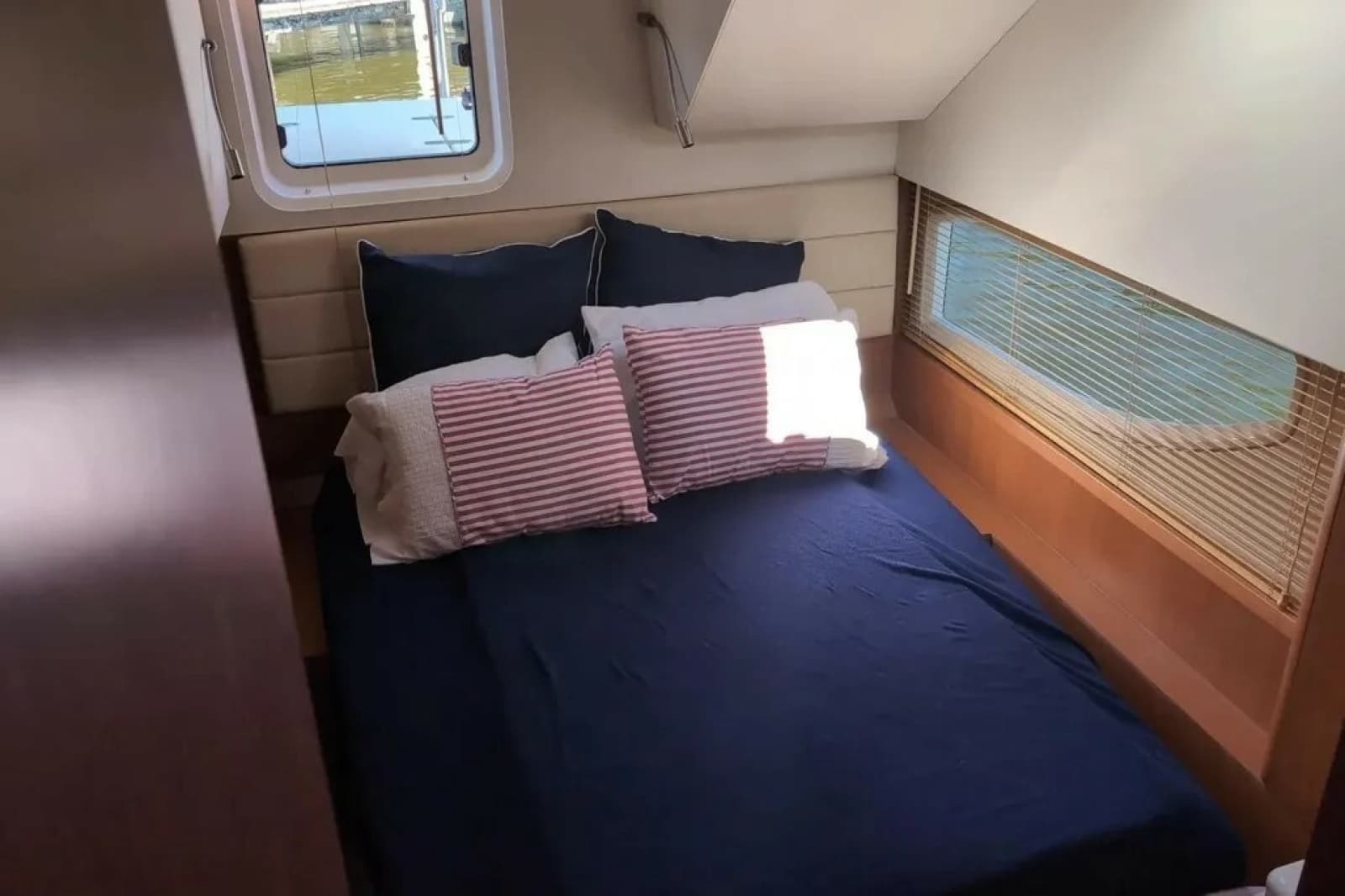 2014 Aquila 48 - Photo 17