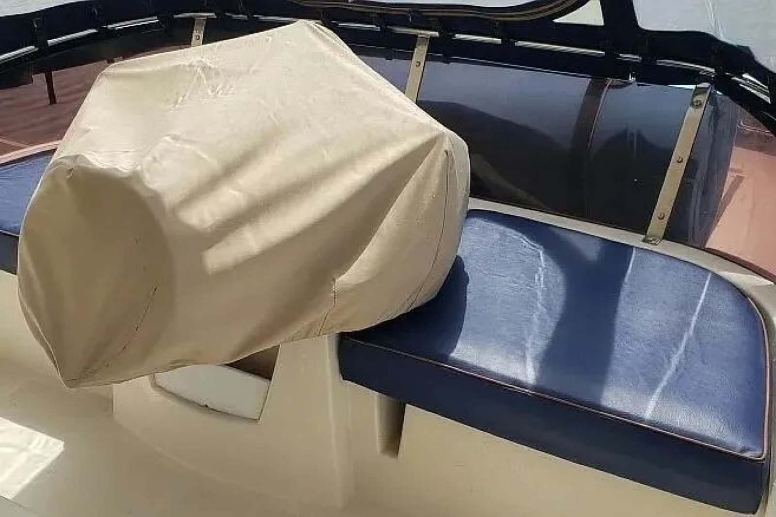 2014 Aquila 48 - Photo 6