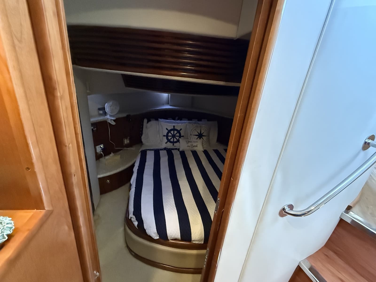1999 Carver 450 Voyager - Photo 37