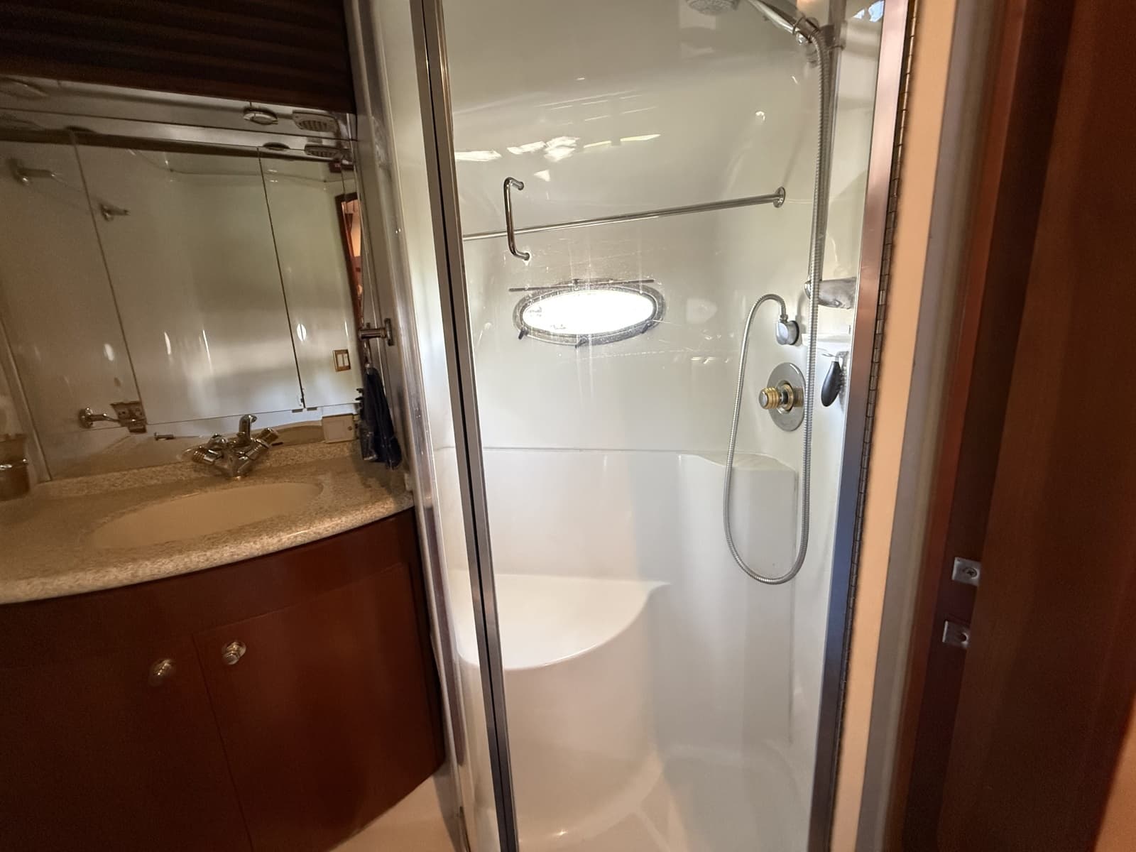 1999 Carver 450 Voyager - Photo 48