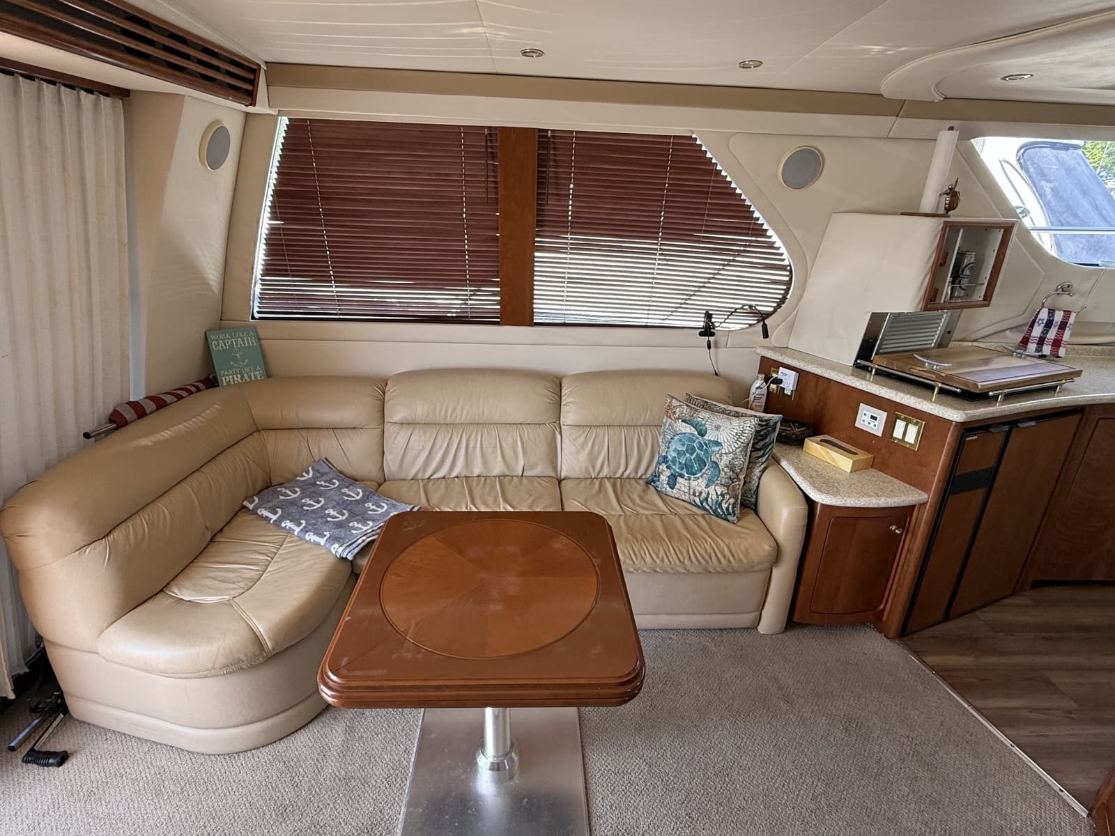 1999 Carver 450 Voyager - Photo 26