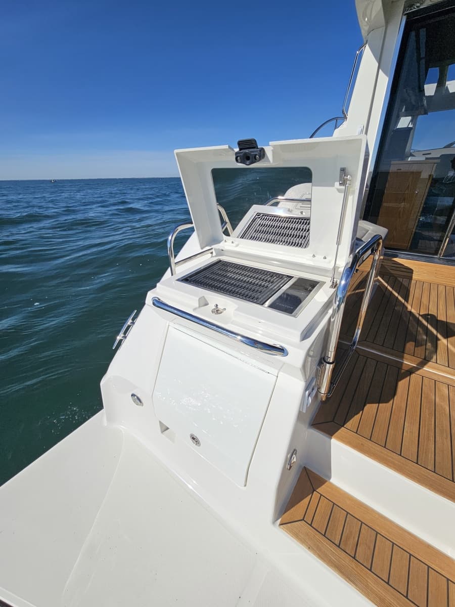 2019 Sea Ray 520 Sundancer - Photo 13
