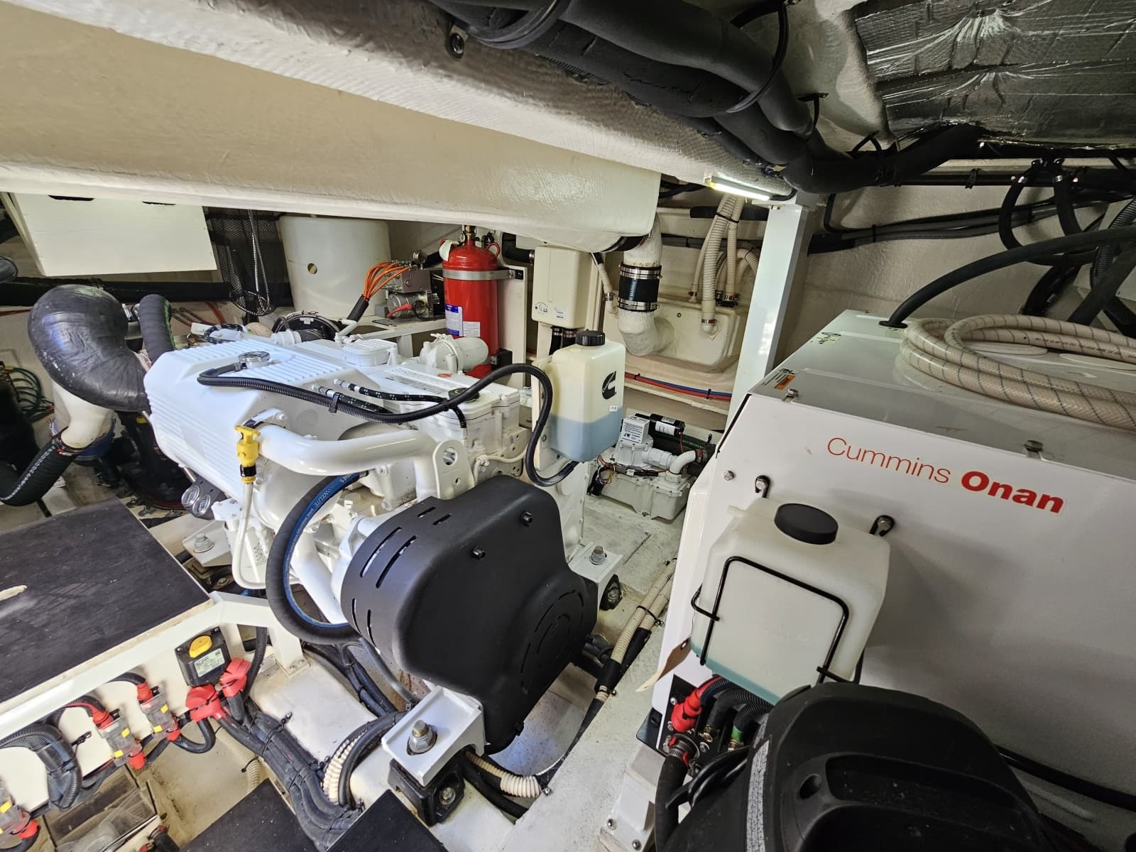 2019 Sea Ray 520 Sundancer - Photo 46