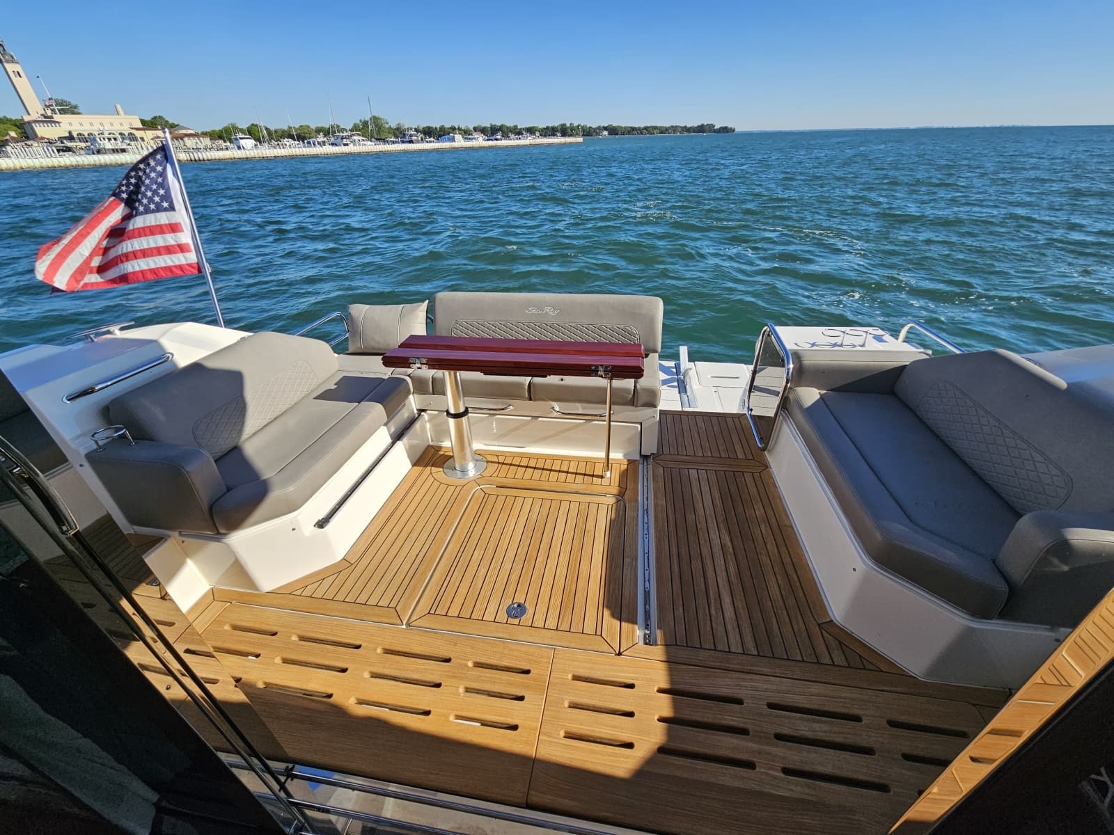 2019 Sea Ray 520 Sundancer - Photo 20