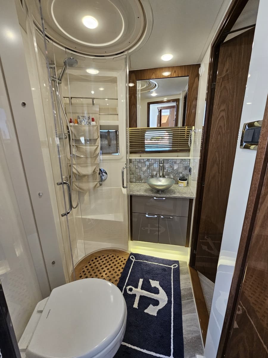 2019 Sea Ray 520 Sundancer - Photo 37